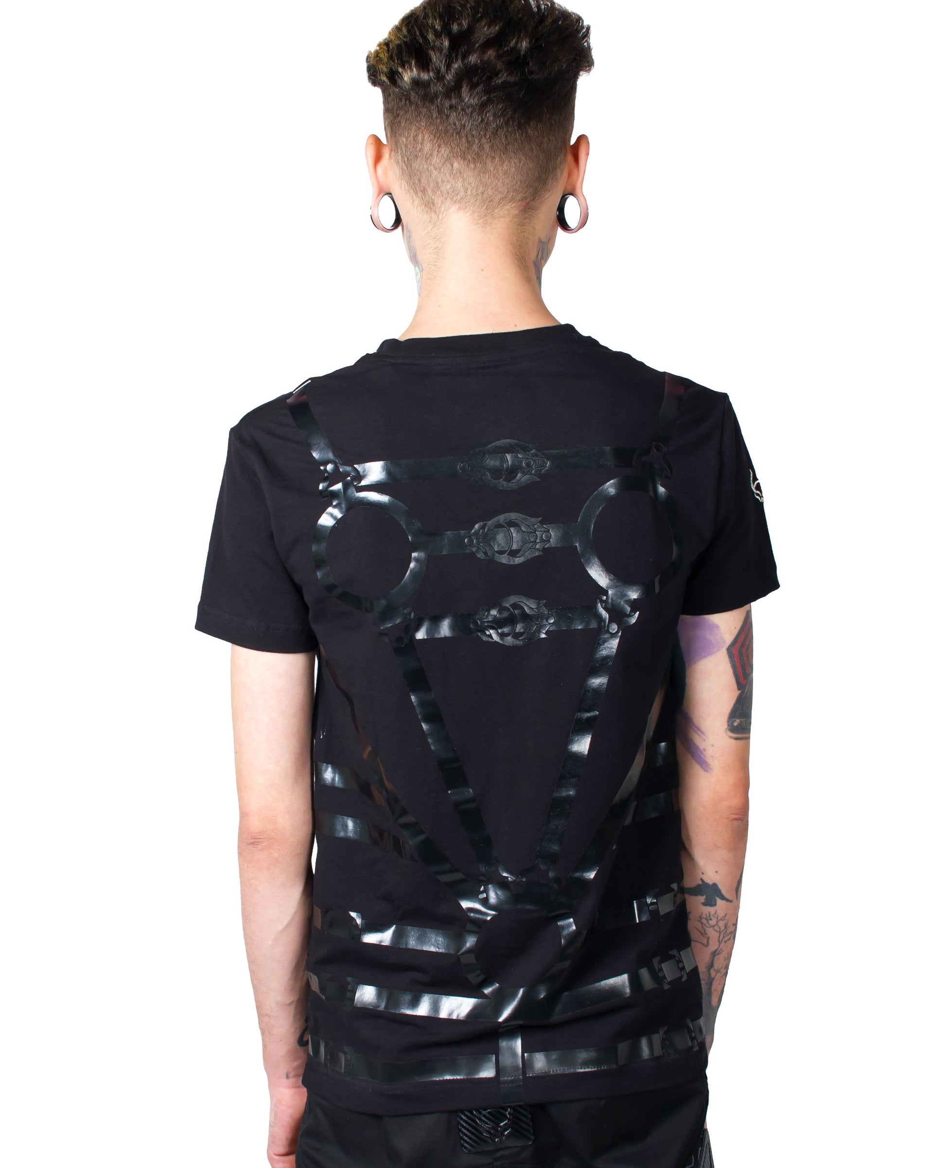 BONDAGE TEE.