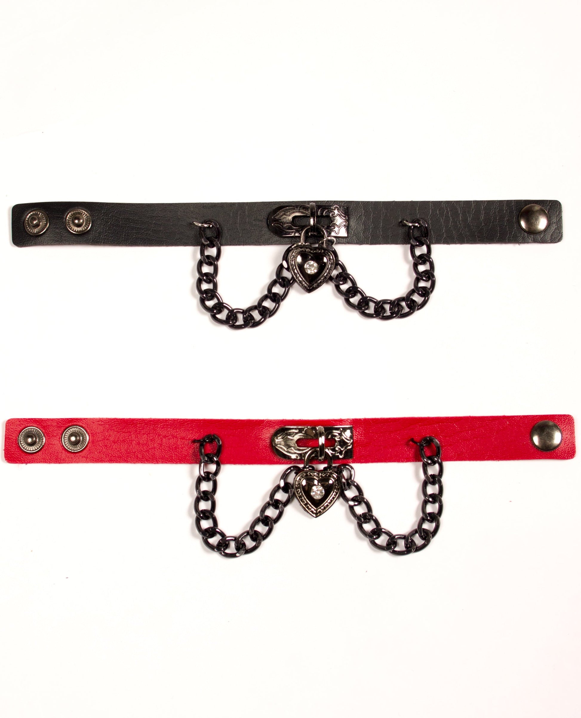 CHAIN HEART BRACELET.