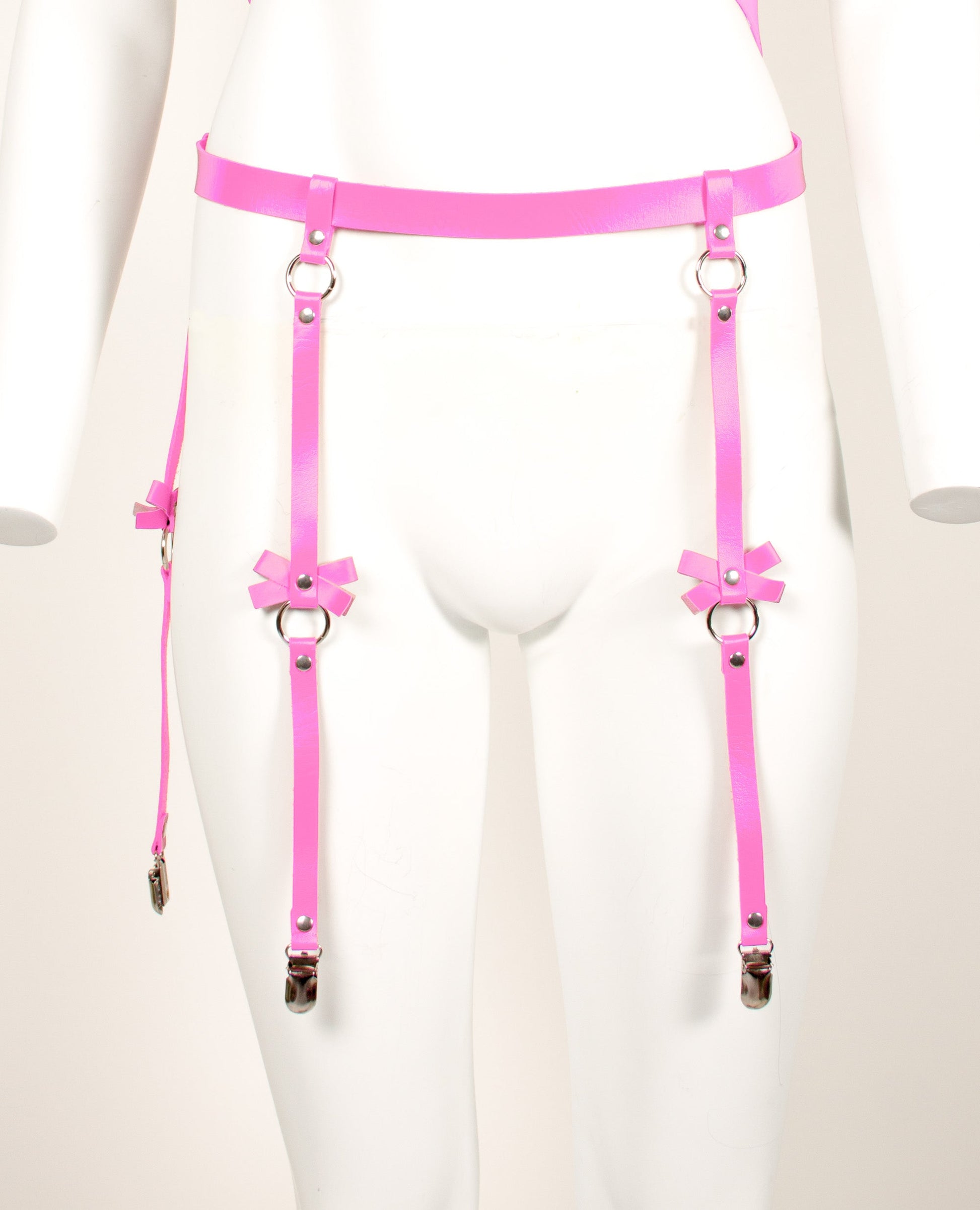 BOW GARTER.
