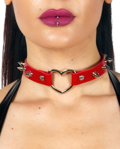 HEART SPIKE COLLAR.