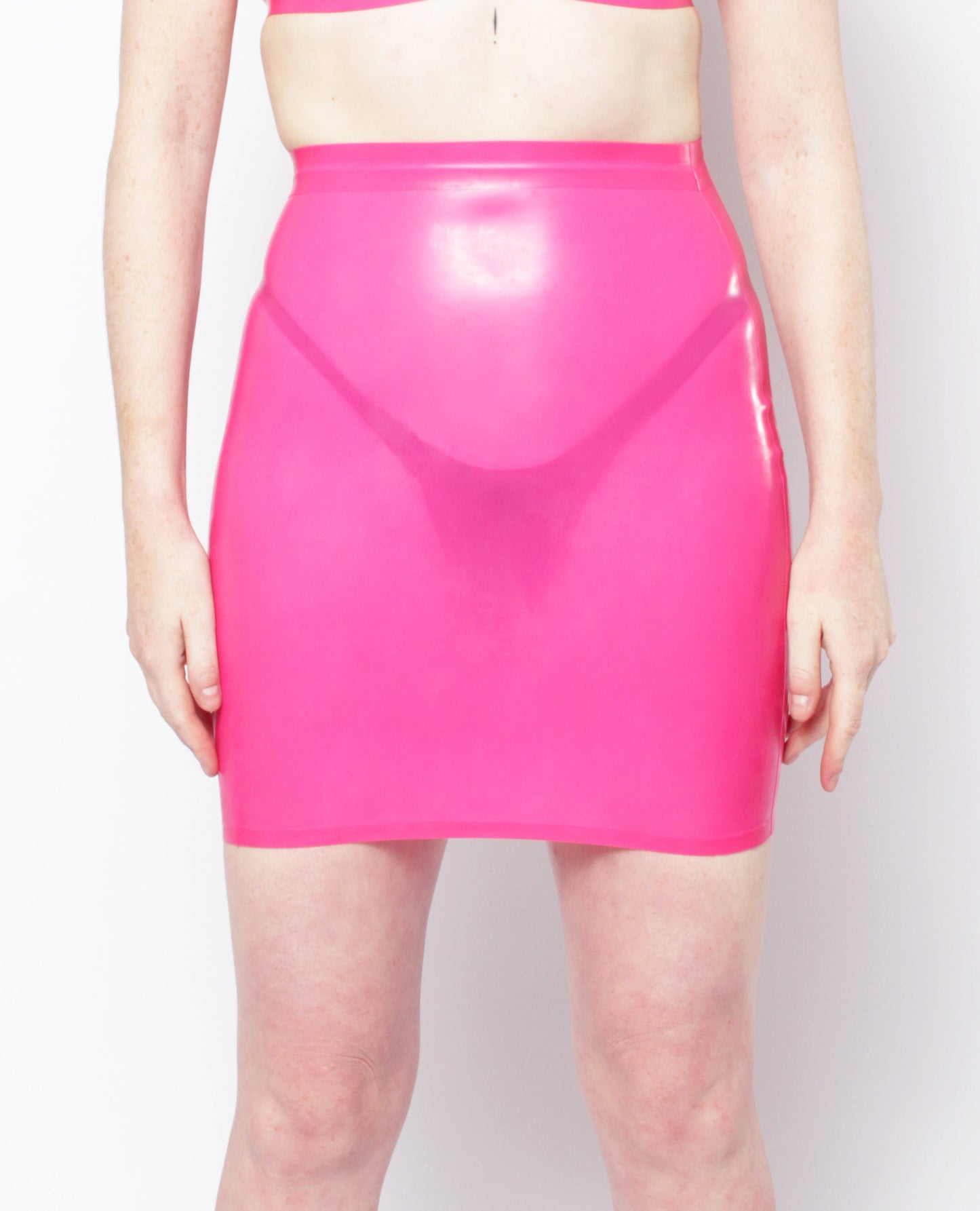 LATEX MINI PENCIL SKIRT