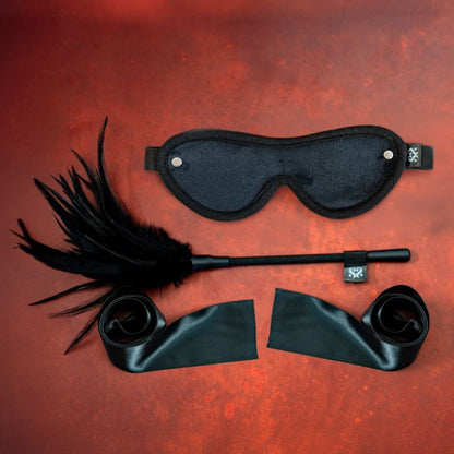 SEI MIO STRICT TEASE - RIBBON TIES BLINDFOLD AND TICKLER KIT